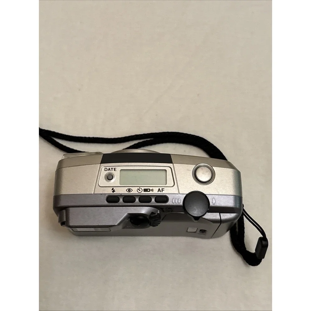 Pentax IQZoom 130M 35mm Film AF Point & Shoot Camera 38-130mm Silver